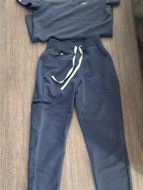 Figs Navy Blue Drawstring Women’s Jogger Pants with Light Green Ties